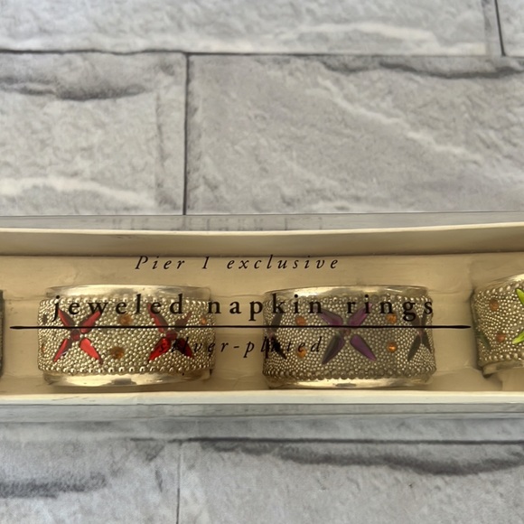 Pier 1 Exclusive Jeweled napkin rings - Picture 2 of 8